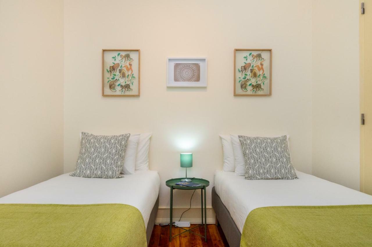 Whome Hideaway Family Apartment #1E Lisbon Bagian luar foto