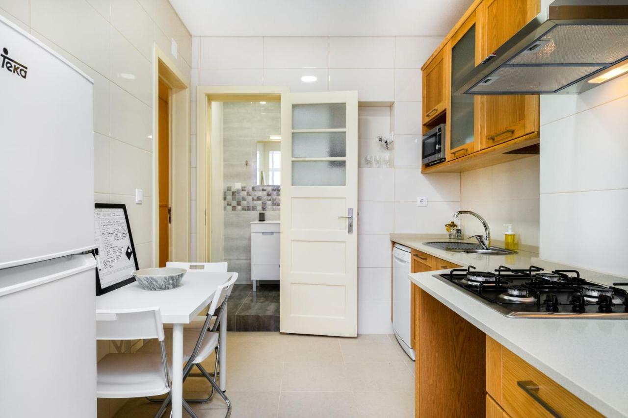 Whome Hideaway Family Apartment #1E Lisbon Bagian luar foto