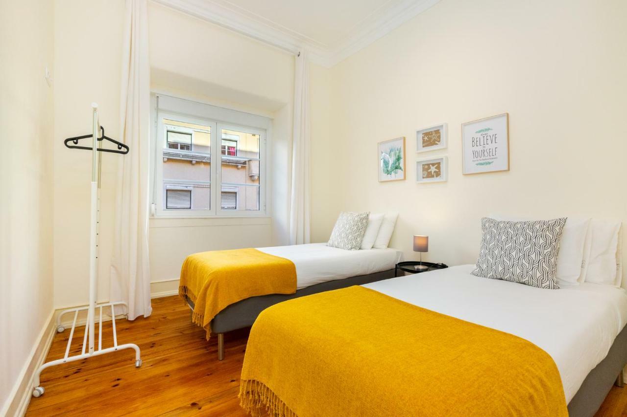 Whome Hideaway Family Apartment #1E Lisbon Bagian luar foto