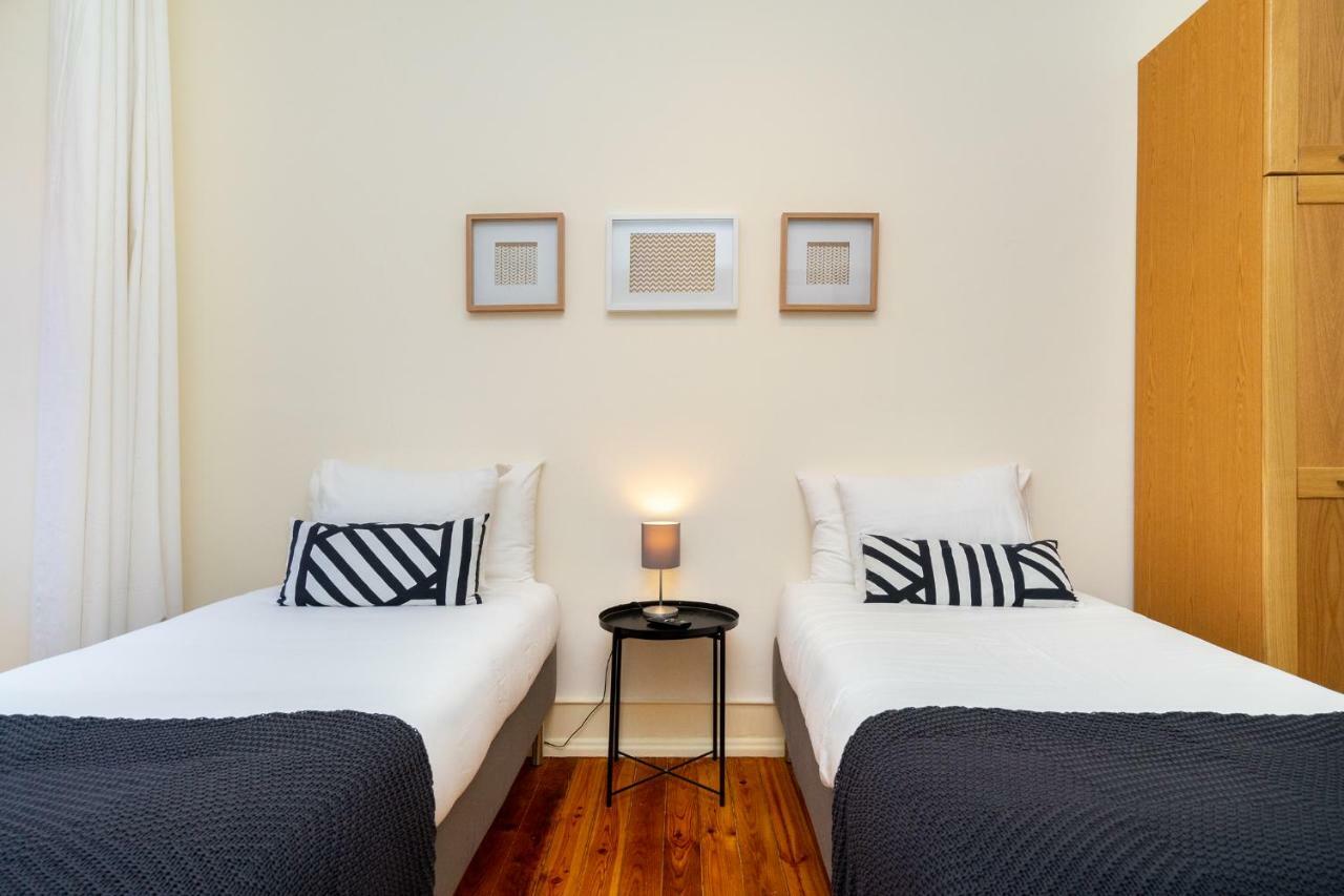 Whome Hideaway Family Apartment #1E Lisbon Bagian luar foto