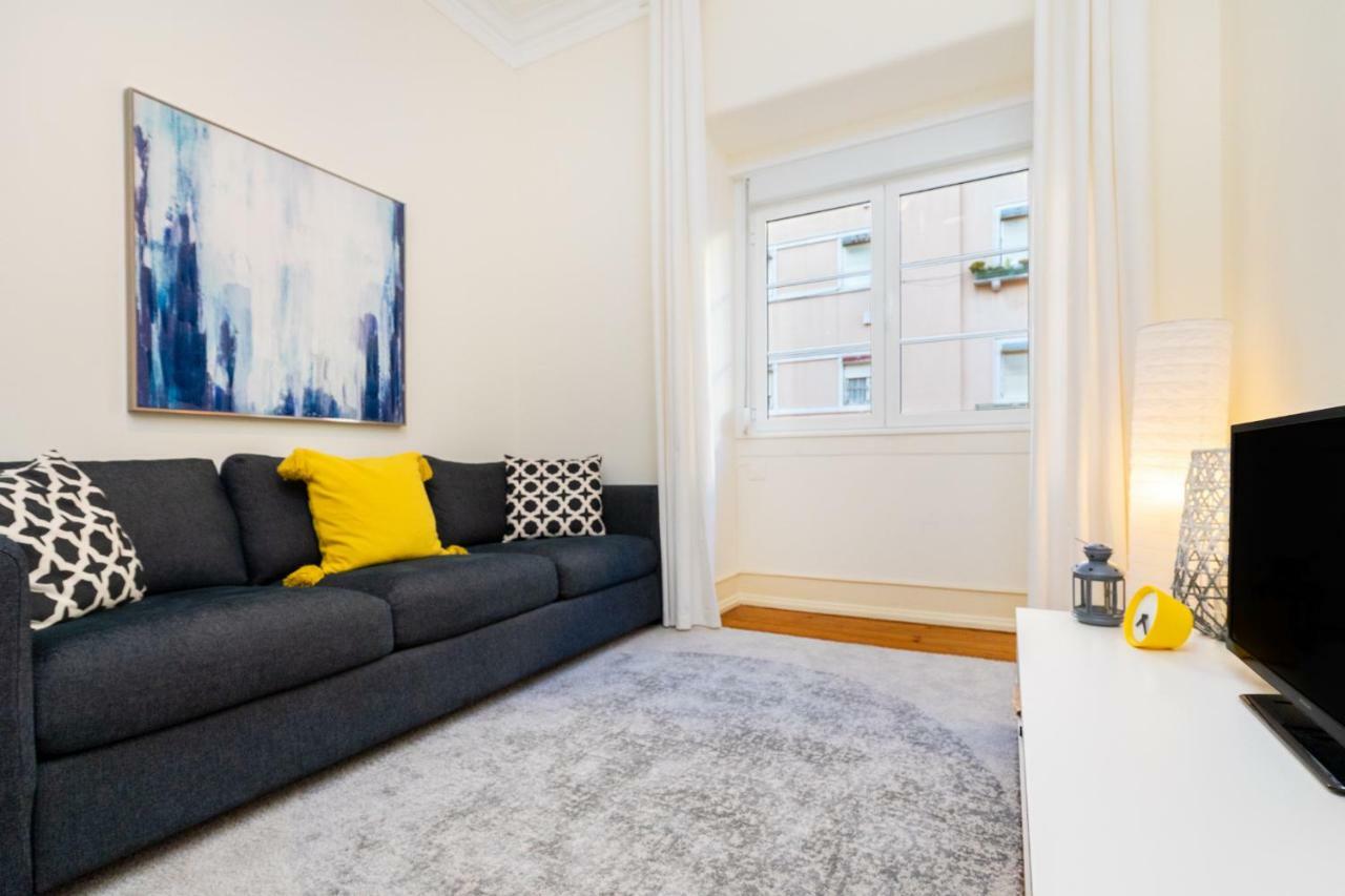 Whome Hideaway Family Apartment #1E Lisbon Bagian luar foto